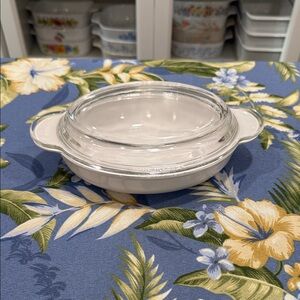 Corningware White Dish with Clear Lid P-14-B